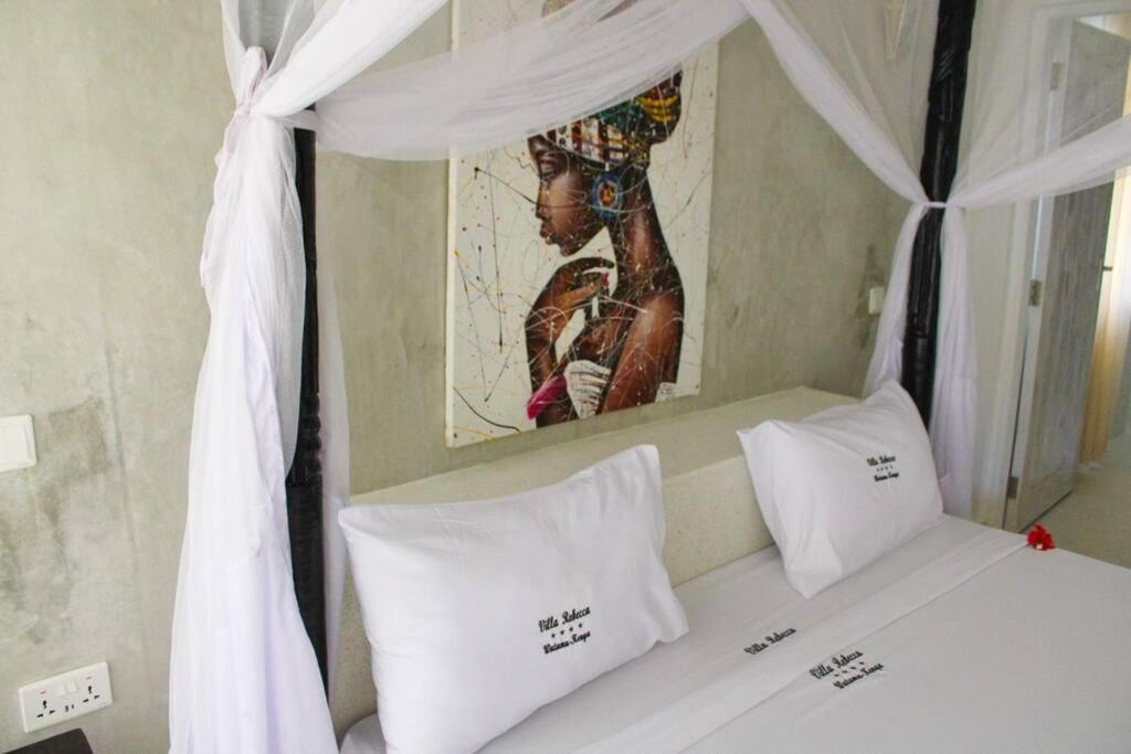 White Villa - Paparemo Beach Watamu Exteriör bild